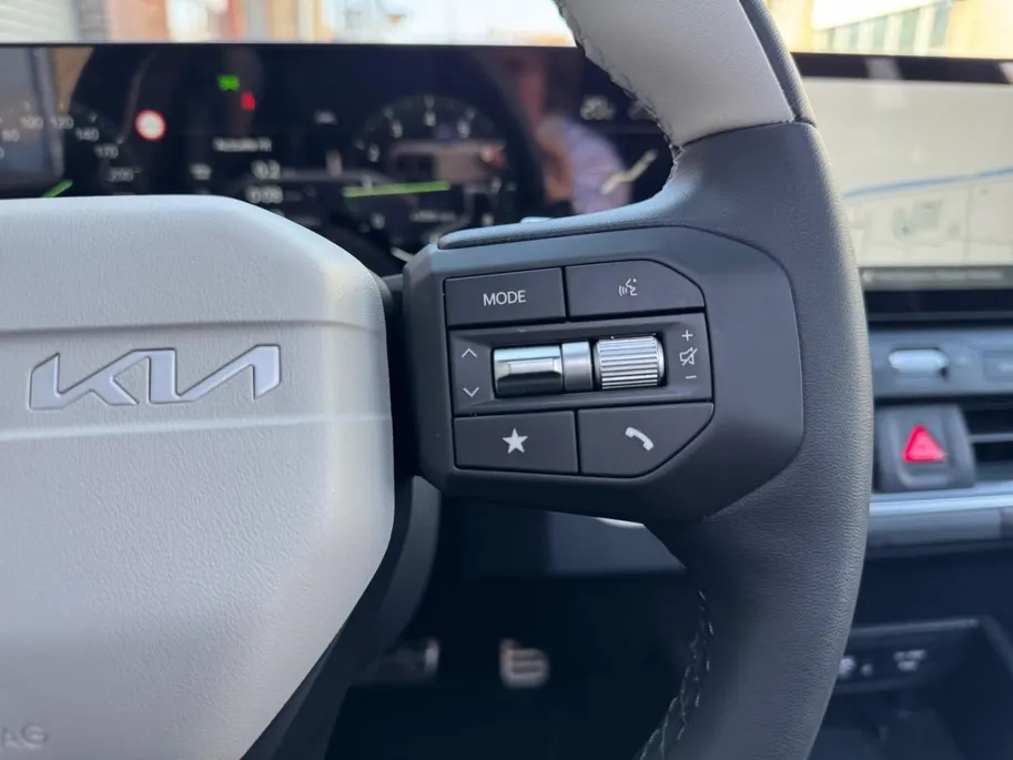 Kia K4 Sportswagon 1.0 T-GDi MHEV GT-Line Launch Edition | Schuif/kantel dak | Navigatie | Climate control | Elektrische stoel verstelling | Stoel+ Stuur verwarming