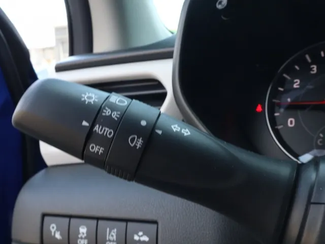 Suzuki Swift 1.2 Select Smart Hybrid