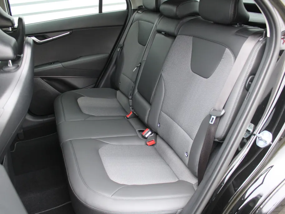 Kia Niro 1.6 GDi Hybrid DynamicLine | BTW Auto | Camera | Cruise adapt. | Clima | 16' LM | Navi | Keyless | Apple Carplay/Android Auto |