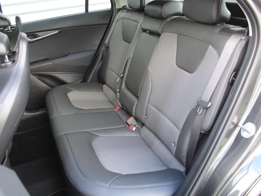 Kia Niro 1.6 GDi Hybrid DynamicLine | Automaat | Navi | Clima | Keyless | Cruise | Camera |