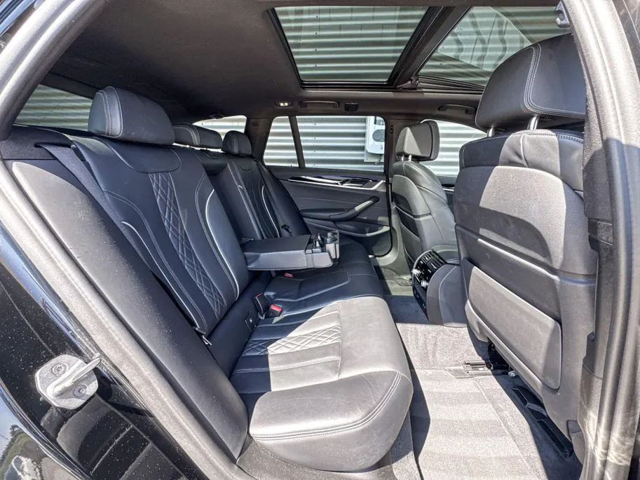 BMW 5 Serie Touring 540i xDrive High Executive