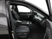Audi e-tron 55 quattro 408pk S edition · SOH 94,8% · Panoramadak · Luchtvering · 360 Camera · Apple/Android Car Play · Stoelverwarming · 21'' Inch ·