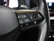 CUPRA Formentor 1.4 e-Hybrid Business / Stoel + Stuur verw. / 19'' LMV / Keyless / Camera /
