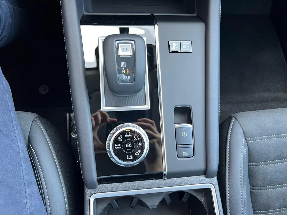 Mitsubishi Outlander 2.4 PHEV Business Edition | 8 JAAR GARANTIE | SNEL RIJDEN | Totaalprijs