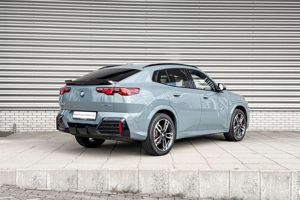 BMW iX2 eDrive20 67 kWh M Sport Edition