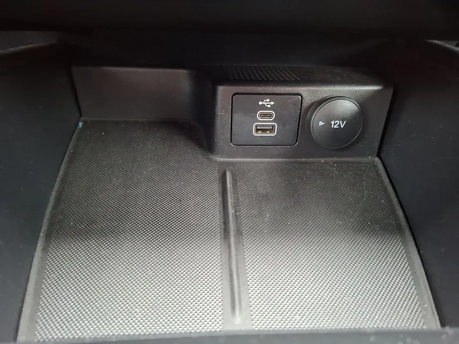Ford Kuga 2.5 PHEV ST-Line | Winterpack | Driver Assistancepack | Technologypack | Adaptive Cruisecontrol | Camera v+a | Dodehoekdetectie | Head-up Display | El. Achterklep | Full LED