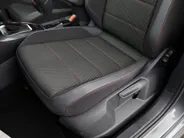 Volkswagen T-Roc 1.5 TSI 150pk DSG Sport · Panoramadak · Camera · Stoelverwarming · Elek. Achterklep · ACC · Dodehoeksensor ·