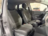 Renault Captur 120PK TCe Intens | Trekhaak | 1200KG Trekgewicht | Stoelverwarming |  Parkeersensor | Lichtmetalen Velgen | Licht & Regen Sensor | Cruise Control | Climate Control | Navigatie |