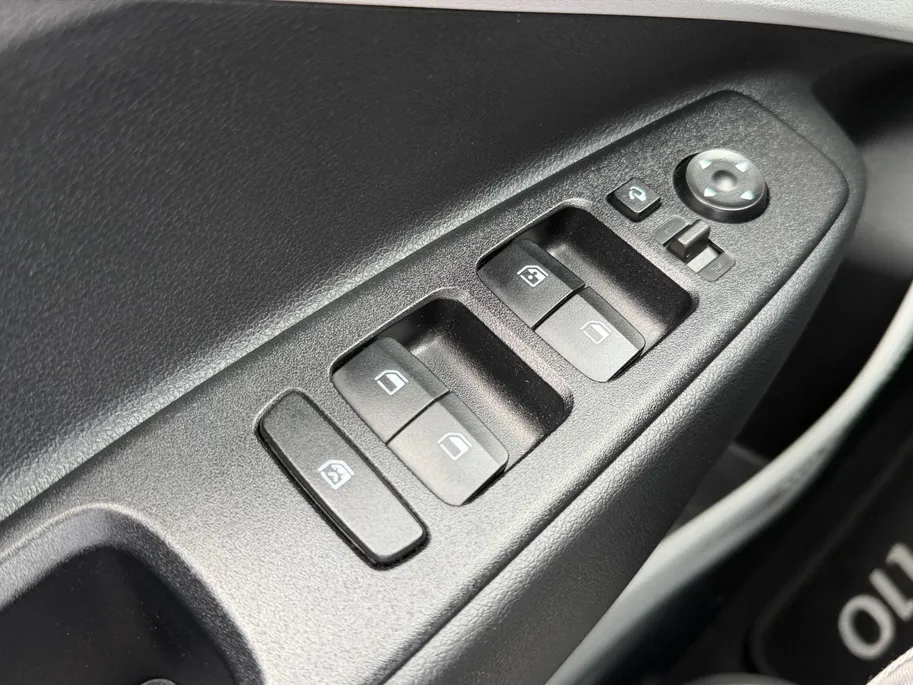 Hyundai i10 1.0 Premium | Climate Control | Achteruitrijcamera | Navigatie | Parkeersensoren achter | Apple Carplay/ Android Auto