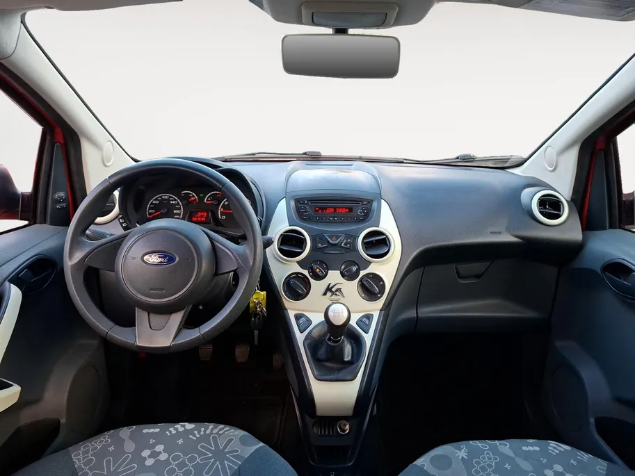 Ford Ka 1.2 Cool & Sound start/stop | Lichtmetalen velgen | Spoiler | Airco