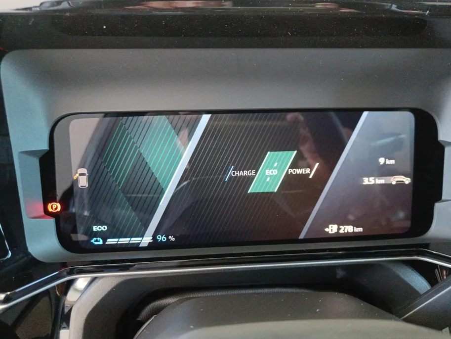 Renault 5 urban range techno 40 kWh Uit voorraad leverbaar op = op