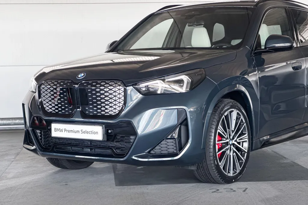 BMW iX1 eDrive20 67 kWh M Sport Edition