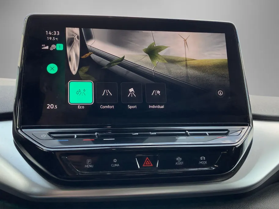 Volkswagen ID.4 Pro 77 kWh 204PK · Panoramadak · Navigatie · Apple Carplay · SOH 94,9%  ·
