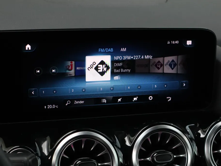 Mercedes-Benz GLA 250 e Business Solution AMG Limited