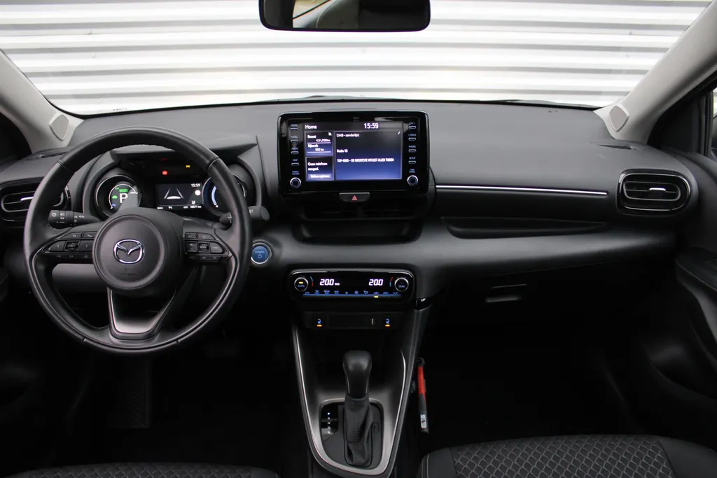 Mazda 2 Hybrid 1.5 Agile Comfort pakket | Airco | Cruise | Apple Carplay | Android Auto | Camera | 15' LM |