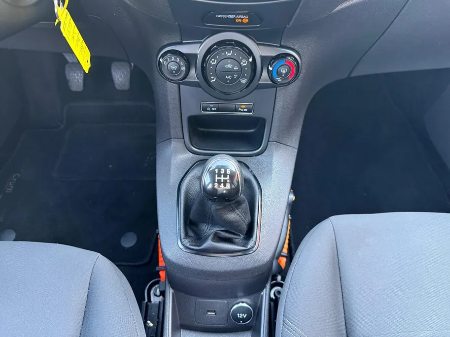 Ford Fiesta 1.0 Style Ultimate | NL Auto | Volledige Historie | Parkeersensoren | Navigatiesysteem | LMV |