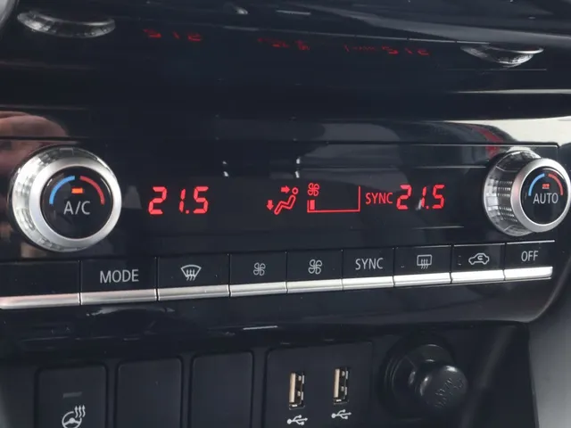 Mitsubishi Eclipse Cross 2.4 PHEV Executive AdaptiveCruise | Apple/AndroidAuto | AllSeasons