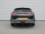 Kia ProCeed 1.5 T-GDi GT-Line | Trekhaak | Schuifdak | Stuur-/stoelverwarming | Camera | Dodehoek detectie | Telefoonlader | Cruise adapt. | 17' LM | LED |