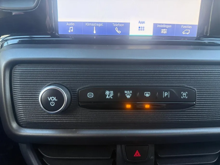 Ford Tourneo Courier 1.0 EcoBoost | Apple Carplay/Android Auto | Navigatie | Camera | Climate Control | Parkeersensoren | Stuurbediening | Hoge Instap