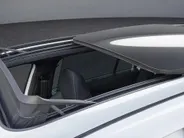 Škoda Octavia Combi 1.4TSI/245PK iV PHEV RS DSG · Panoramadak · Camera · Stoel + achterbank verwarmd · Canton Audio · Apple/Android Car Play ·