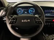 Kia Niro 1.6 GDi Hybrid DynamicPlusLine | Navigatiesysteem | Apple Carplay / Android Auto | Licht + Regensensor | Stoel + Stuurverwarming| Elektrisch bedienbaar Schuifdak | Elektrische Achterklep | Parkeersensoren Voor + Achter | Cruise Control Adaptief | Rijstroo