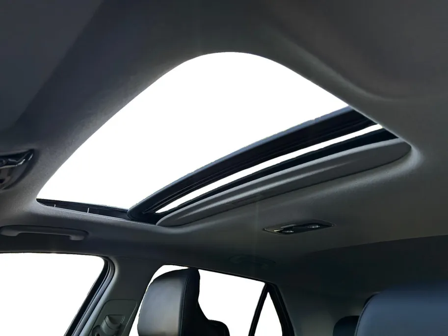 Kia Niro 1.6 GDi Hybrid DynamicPlusLine | Apple Carplay / Android Auto | Navigatiesysteem | Stoel + Stoelverwarming | Licht + Regensensor | Elektrisch bedienbaar Schuif / Kanteldak | Elektrisch Bedienbare Achterklep | Cruise Control Adaptief | Rijstrooksensor + Co