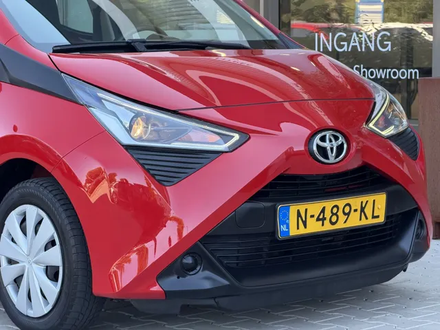Toyota Aygo 1.0 VVT-i x-fun