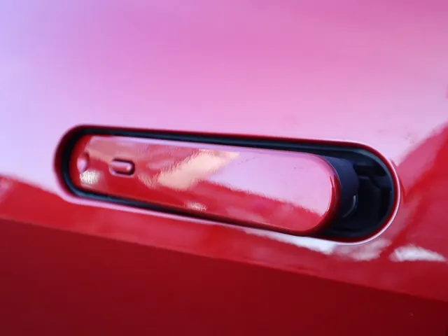 Toyota C-HR 2.0 PHEV 220 Executive | Panoramadak | Stoel/Stuur Verwarming