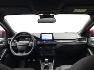 Ford Focus Wagon 1.0 EcoBoost Hybrid ST Line X Business | NL Auto | Dealeronderhouden | Winter Pack | Achteruitrijcamera | LMV | Apple Carplay & Android Auto |
