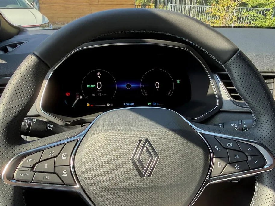 Renault Captur 1.8 E-Tech full hybrid 160 techno Nu voorraad korting  2000,- en snel rijden  , Apple Carplay/Android Auto , electronic climate controle , cruise control adaptief , plichtmetalen velgen 18' .ack advanced driving assist ,