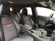 Mercedes-Benz A-Klasse 180 Business Solution | Zeer nette auto | Navigatie | Achteruitrijcamera | Parkeersensoren v + a | Comfort stoelen | Stoelverwarming | Bovag garantie | NAP
