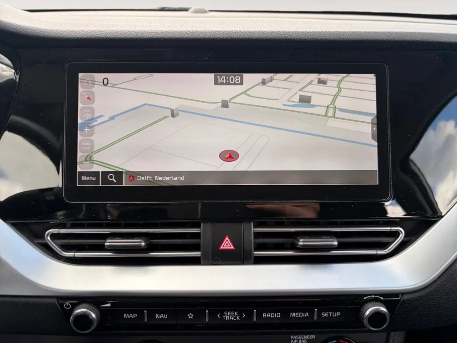Kia Niro 1.6 GDi Hybrid DynamicLine | *1E EIGENAAR | TREKHAAK | FABRIEKSGARANTIE | APPLE CARPLAY/ ANDROID AUTO | NAVI | CAMERA | LMV | DAB+ | STOF/ LEDER | ETC…
