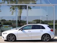 Mercedes-Benz A-Klasse 180 AMG Line l Panorama dak l Keyless entry l Achteruitrij camera l Stoelverwarming