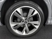 Audi Q4 Q4 S edition 204 PK · Trekhaak elek. wegklapbaar ·  Lendensteunen · Opberg- en bagageruimtepakket