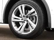 Volkswagen Tiguan 1.4 TSI 245pk DSG eHybrid R-Line Business · Camera · Apple/Android Car Play · Navigatie · P-Sensoren · 19'' Inch ·