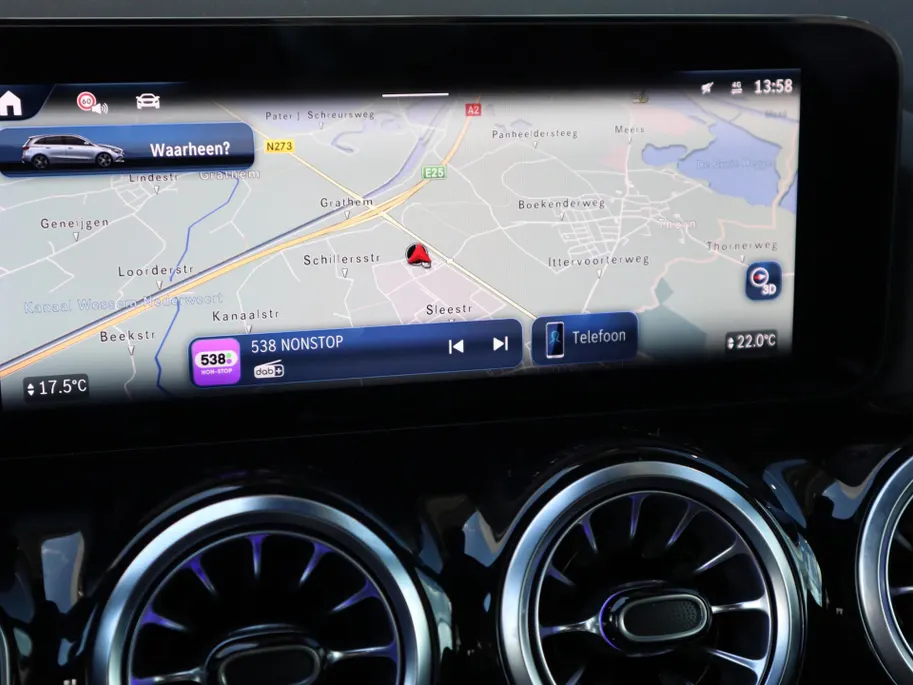 Mercedes-Benz B-Klasse 180 Business Solution AMG l Keyless l Achteruitrij camera l Stoelverwarming