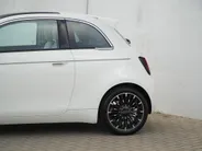 Fiat 500e La Prima by Bocelli 42 kWh | JBL | Winter | Pano | 17′ VERKOCHT