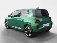 Renault Twingo Urban Range Techno 27.5 kWh Automaat | Demo - Beschikbaar per 01-10-2026 | Armsteun | Camera | Parkeersensoren | Climate Control | Full LED | Adaptive Cruise Control | Navigatie | 18' Lichtmetalen Velgen |