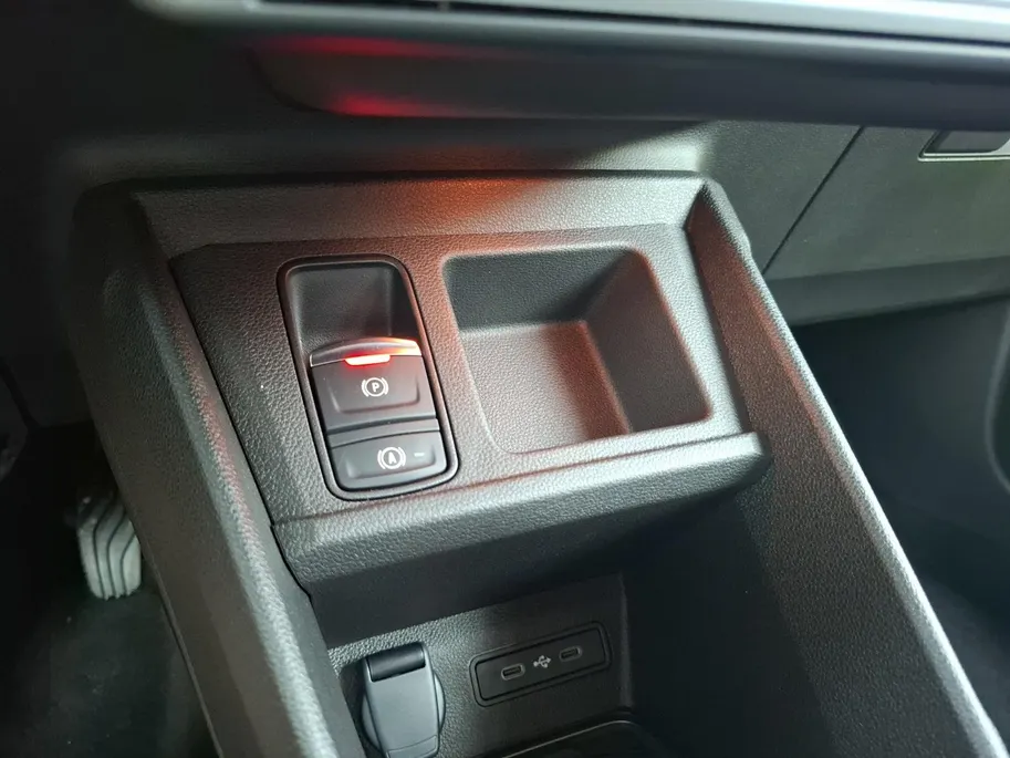 Nissan 40 kWh ENGAGE A/T 40 kWh ENGAGE A/T | 5000 EURO KORTING | DIRECT RIJDEN | EV | CARPLAY | CLIMATE | CRUISE |