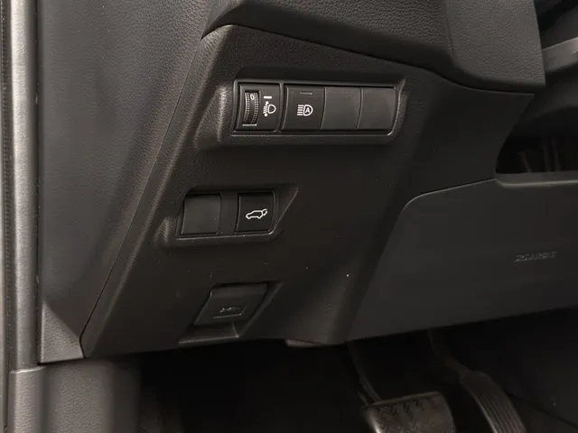 Toyota Corolla Cross 2.0 HP Hybrid First Edition | Trekhaak