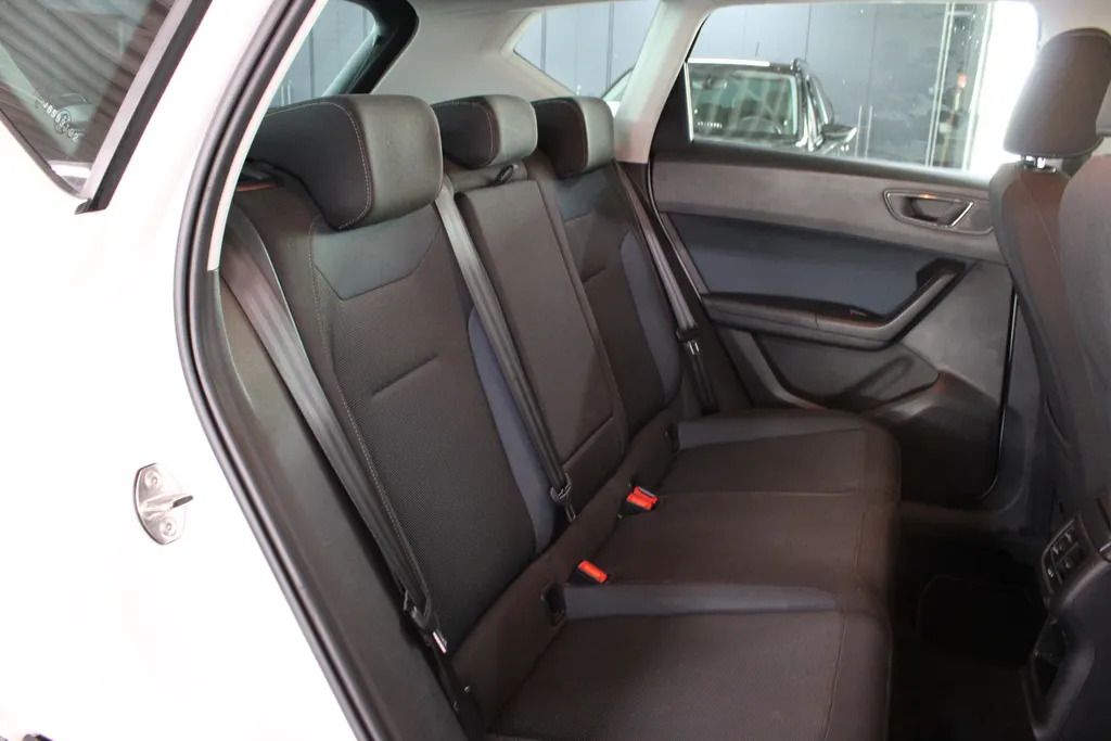 SEAT Ateca 1.4 EcoTSI Style Business Intense / Camera / Full led / Keyless / Navi. /