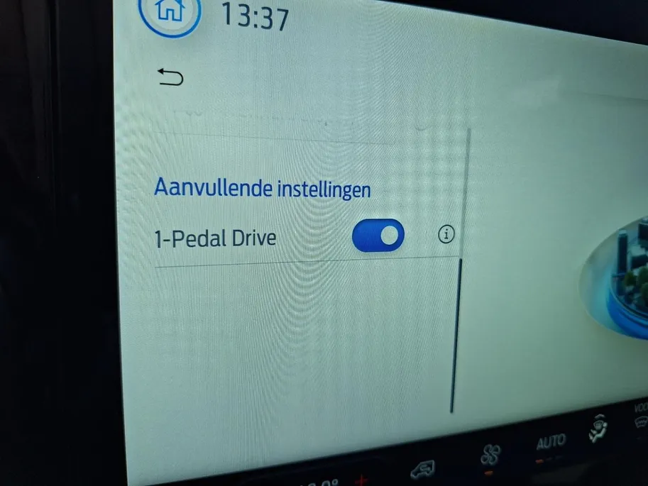 Ford E-Transit Custum 320 L1H1 Sport 71 kWh DC | Dubbele Schuideur | Camera | Trekhaak | 17' Lichtmetaal | Halfleer bekleed | Led verlichting | El. Verst. bestuurdersstoel| Apple Carplay&Android Auto |