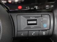 Nissan QASHQAI 1.3 MHEV Premiere Edition | Head-up display| Trekhaak | 1400kg trekgewicht| 360grd camera | PDC voor en achter | Navigatie | Apple carplay & Androidauto | Climate Controle | Pro-pilot |