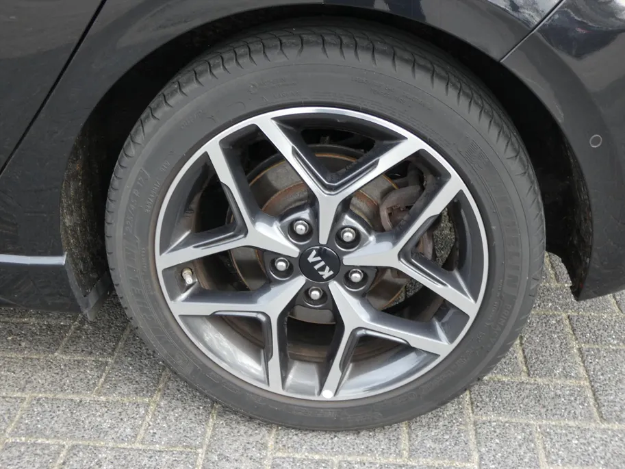 Kia Ceed 1.0 T-GDi 120pk GT-Line Business Edition