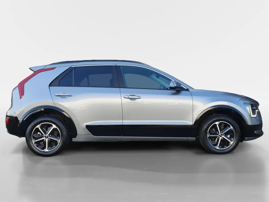 Kia Niro 1.6 GDi Hybrid DynamicPlusLine | Informeer naar beschikbaarheid | Schuifdak | NU MET €3.000 inruilpremie en €1000 voorraadvoordeel!
