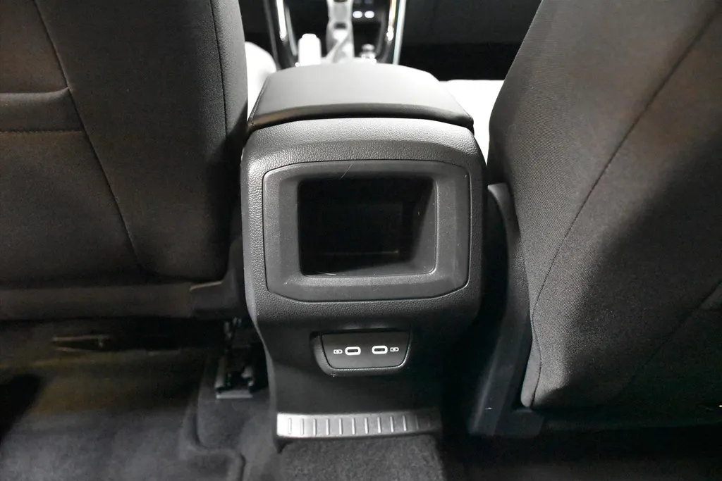 Volkswagen T-Cross 1.0 TSI 95pk Life Edition afn Trekhaak