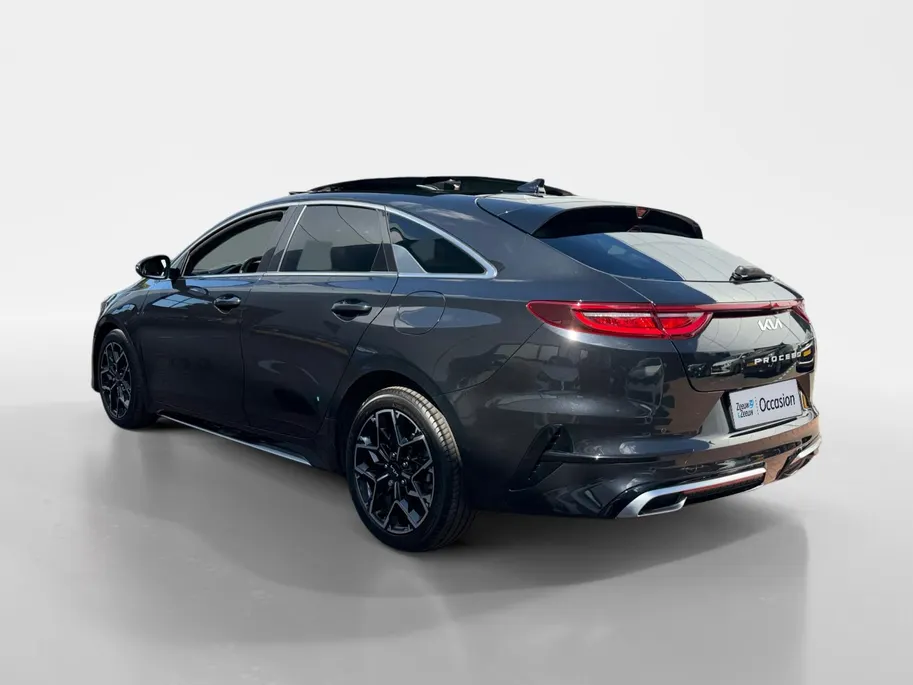 Kia ProCeed 1.0i Turbo GT-Line 120 PK | Cruise Control | Climate & cruise control | Panoramadak | Stoel & stuurverwarming | Elektrische Kofferbak | Navigatie | Apple Carplay/Android Auto | Fabrieksgarantie | NAP