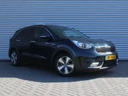 Kia Niro 1.6 GDi Hybrid DynamicPlusLine | Stuur-/stoelverwarming | Camera | Leer | Navi | Clima | Cruise adapt. | Keyless | 16' LM |
