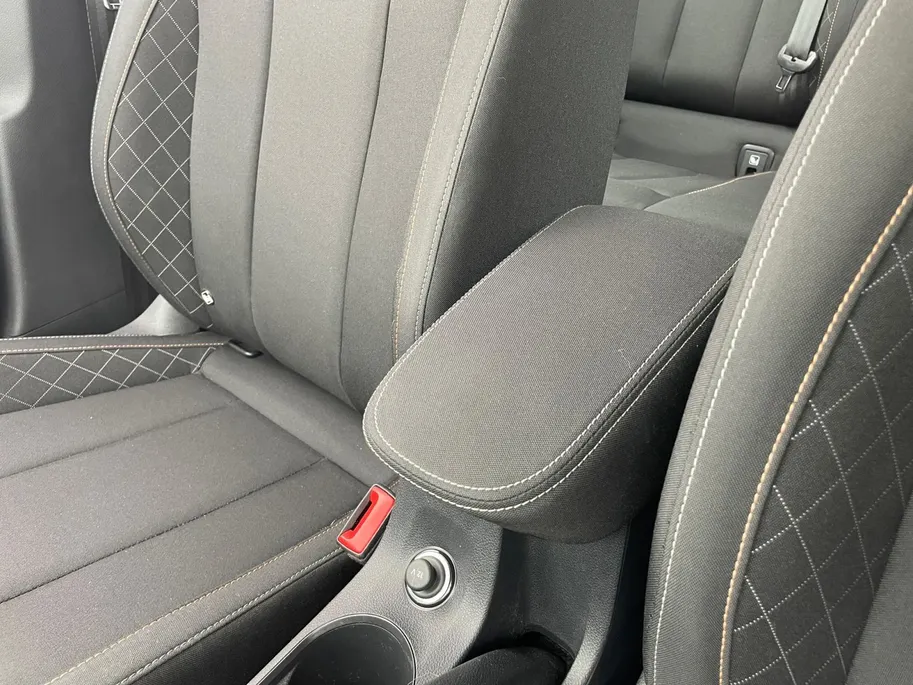 Škoda Kamiq 1.0 TSI Active *Navi via Carplay*Parkeersensoren*Cruise Control*Airco*LM.Velgen*Leuke auto!