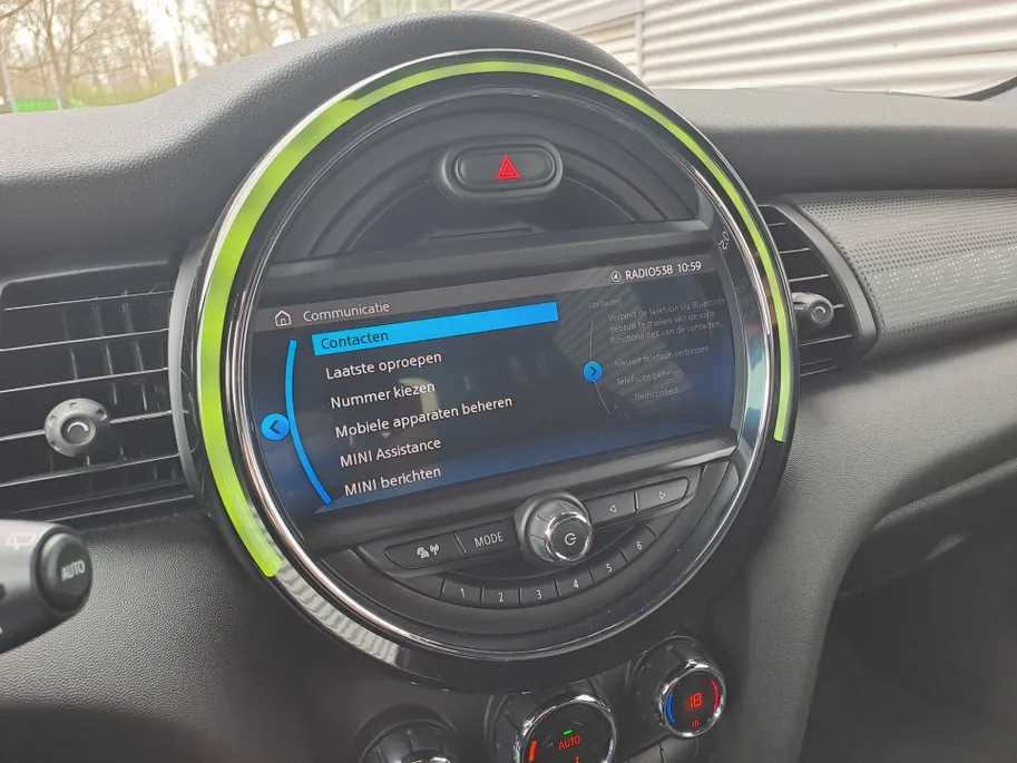 MINI Cooper Mini 1.5 Business Edition | Navigatie | Harman Kardon | Climate | Sensoren | Cruise